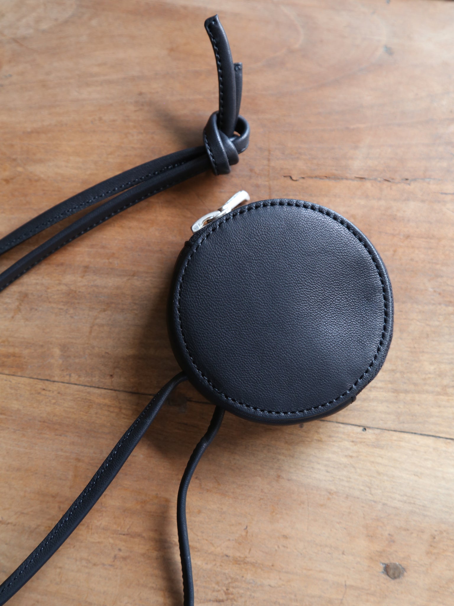LAMB LEATHER NECK WALLET