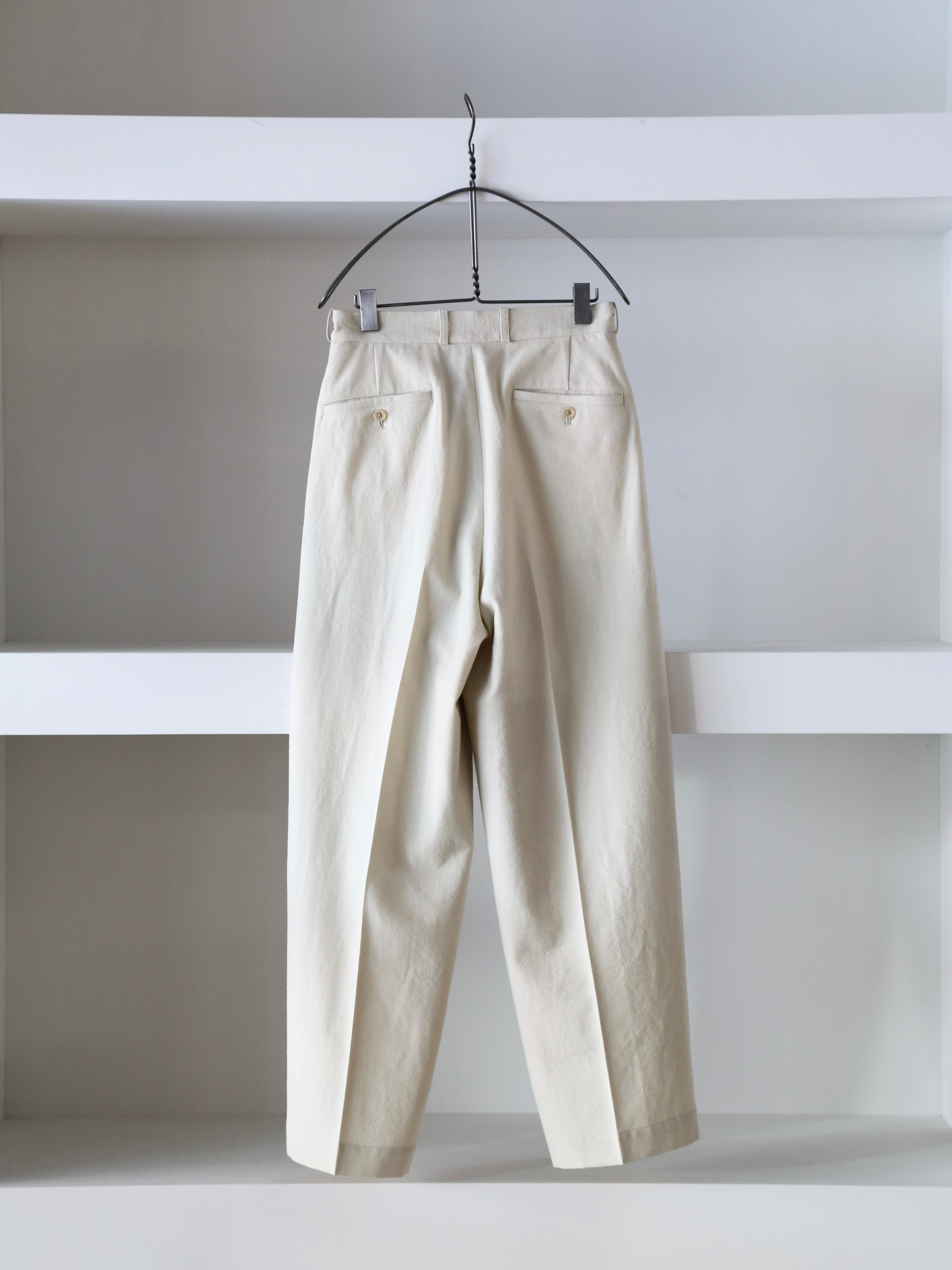 blurhms】Wool Gabardine Trousers (Womens) – End on End.