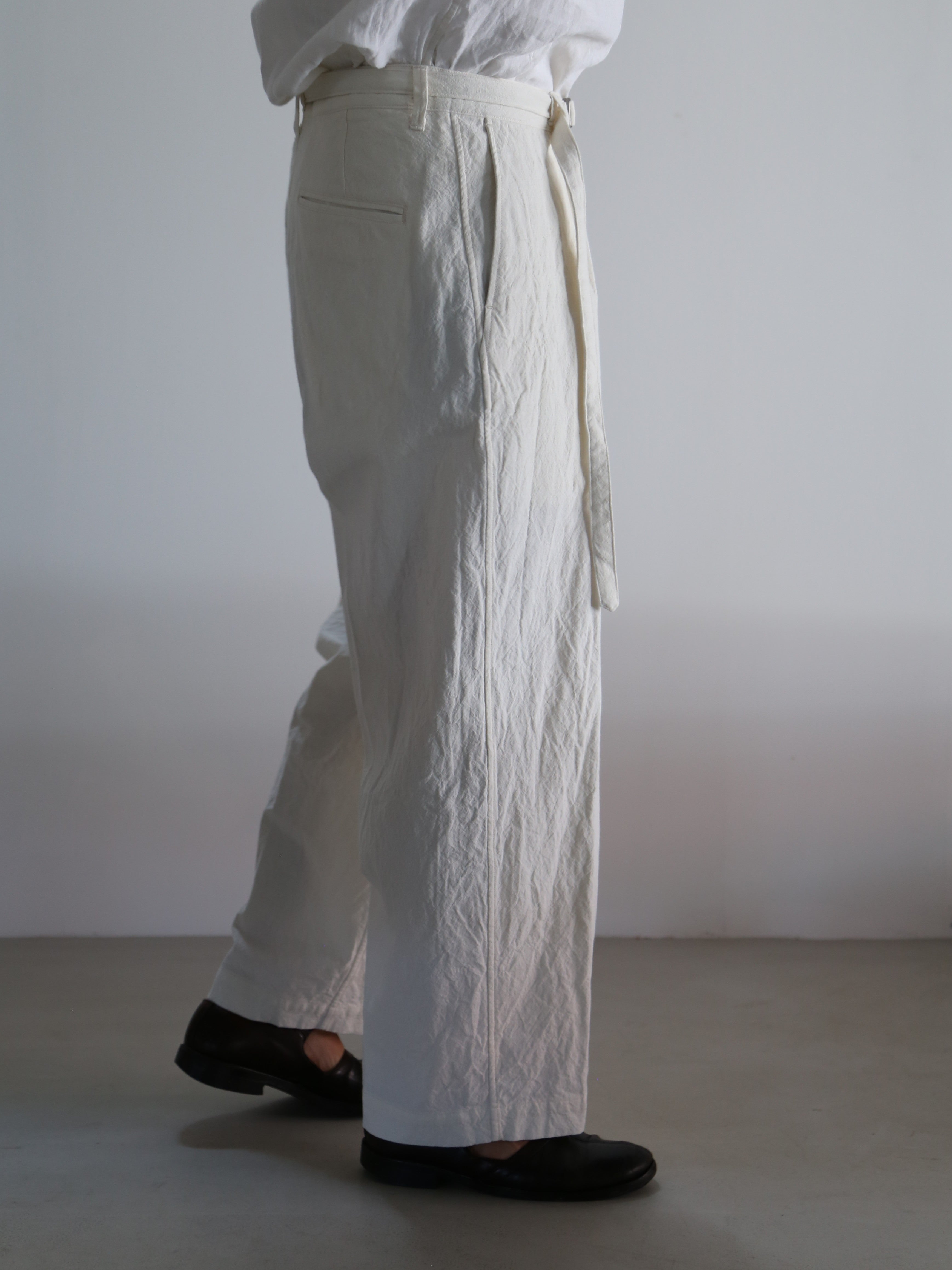 blurhms】Linen Cotton Belted Trousers (Mens) – End on End.