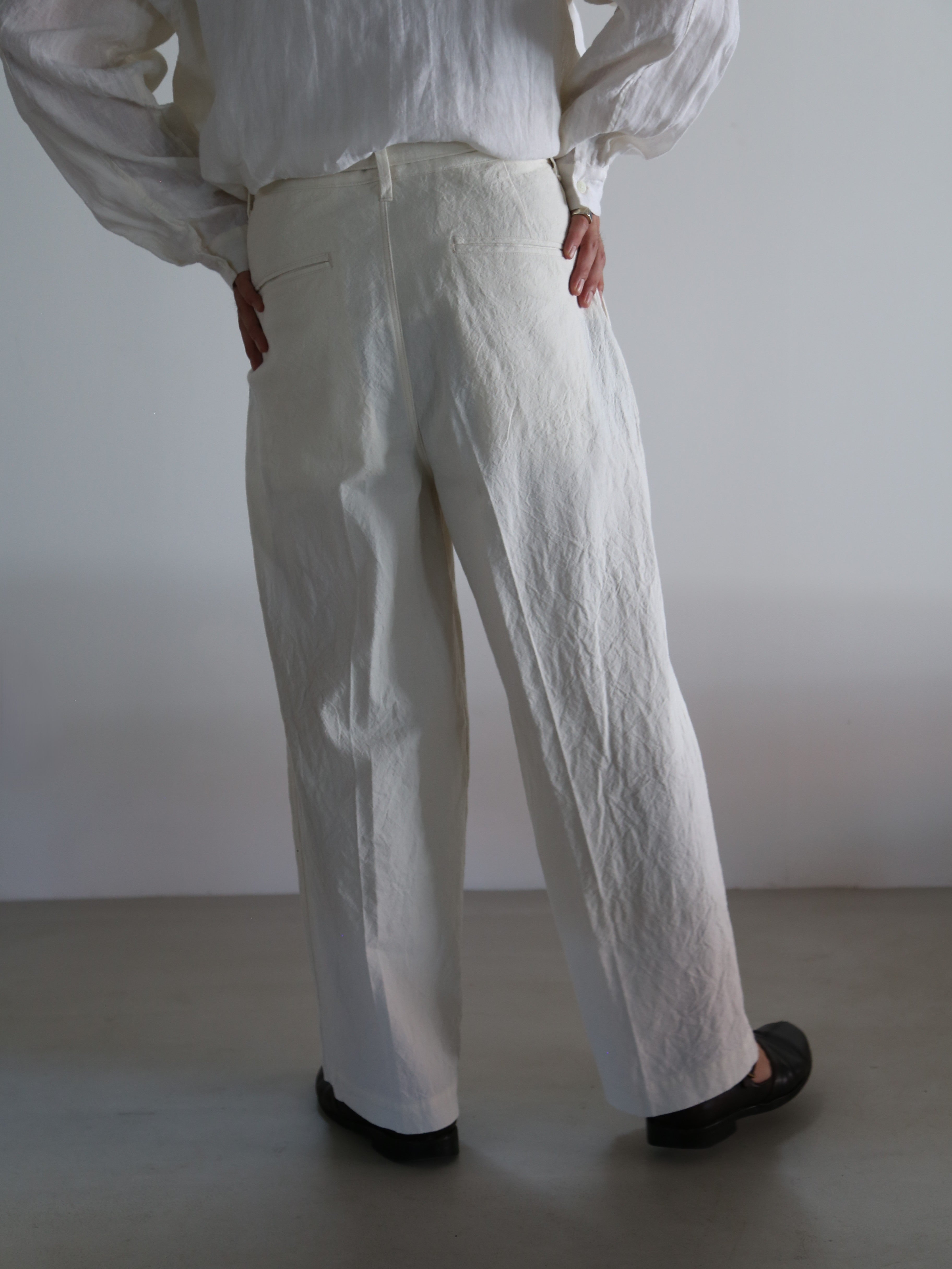 blurhms】Linen Cotton Belted Trousers (Mens) – End on End.