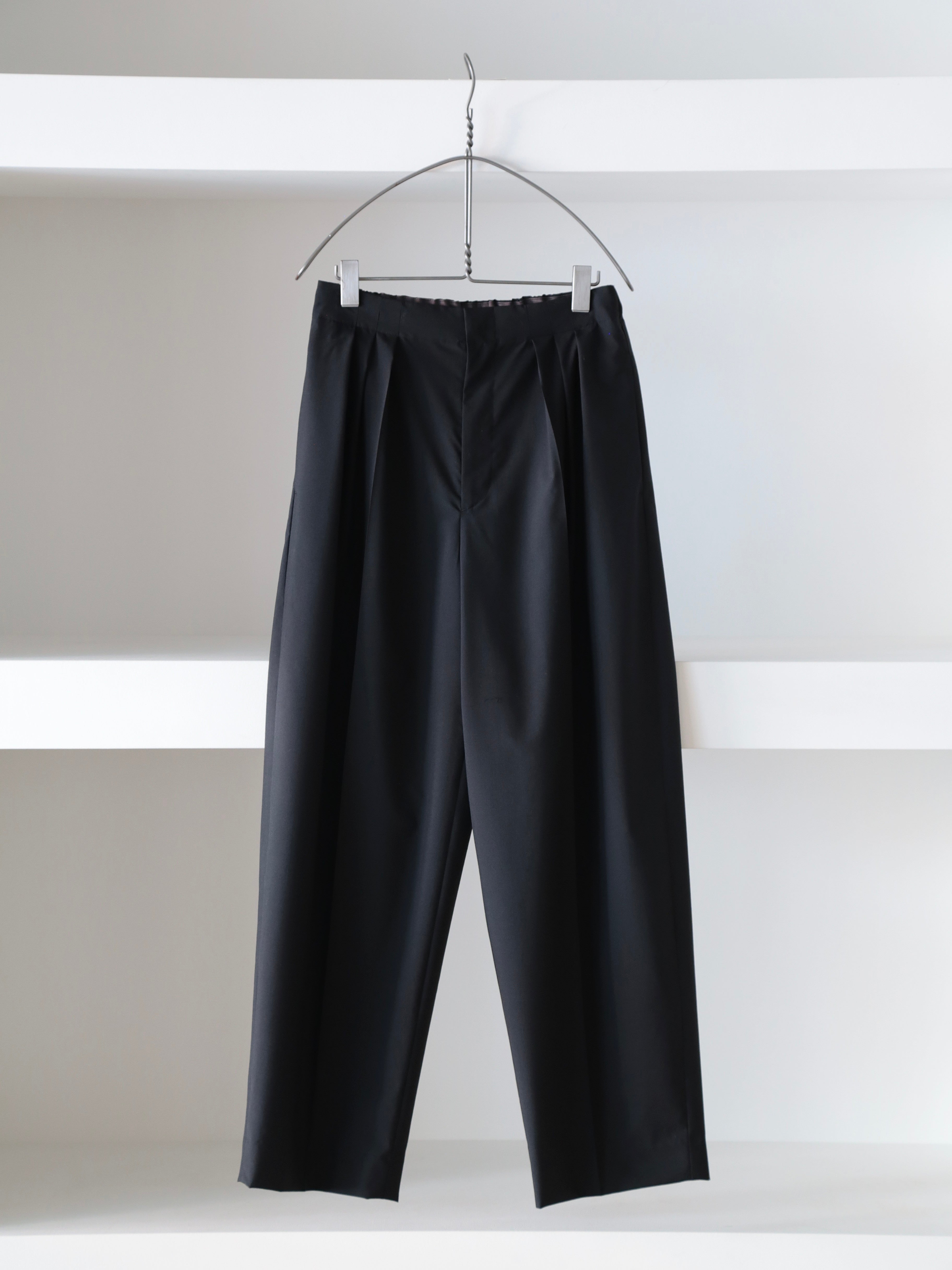 BOWTE】EXTRA FINE WORSTED TOROPICAL TUCKED RELAX WIDE PANTS – End 