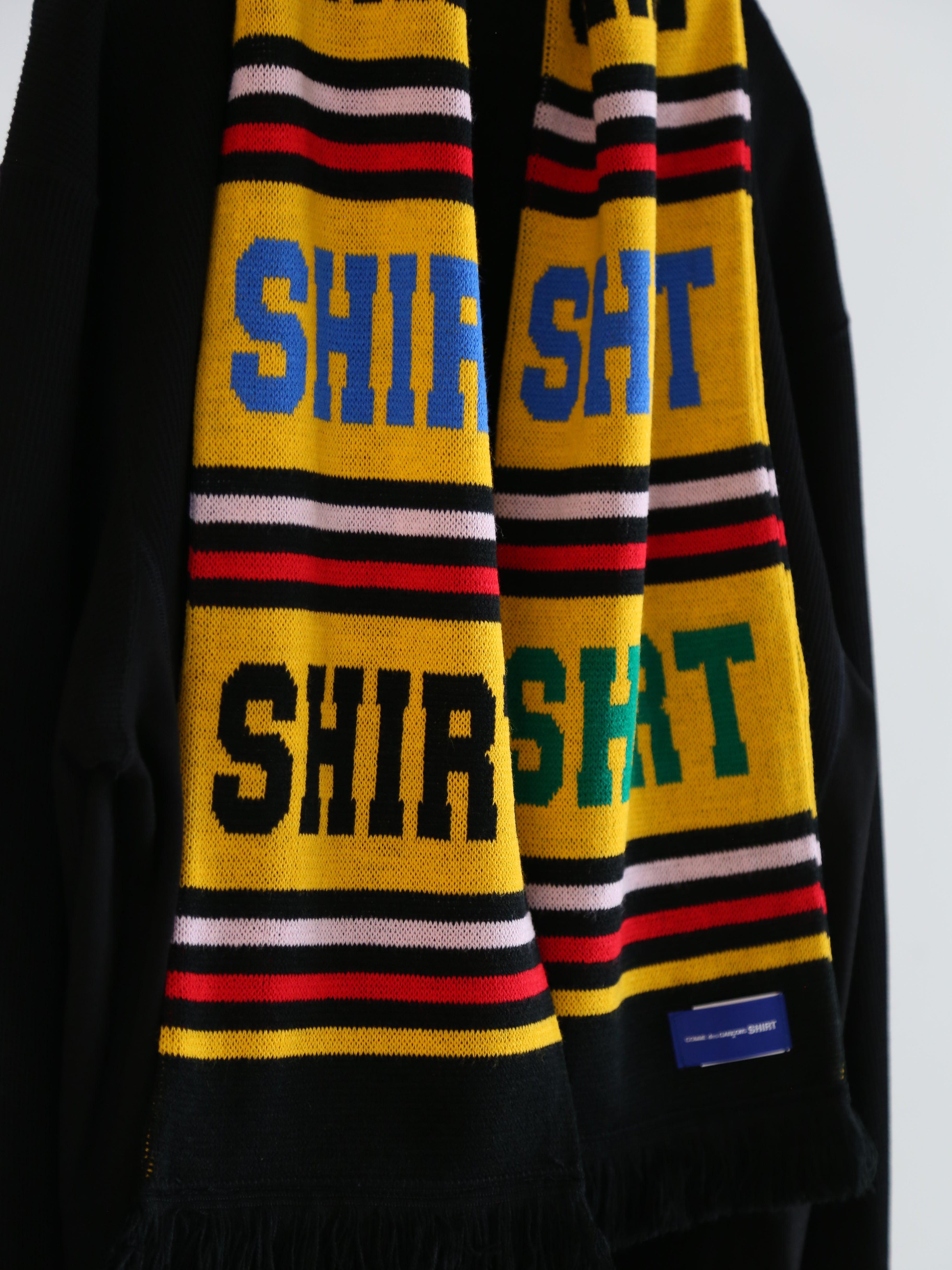 COMME des GARCONS コムデギャルソン 25AW FP-K402 SHIRT シャツ knitted jacquard acrylic football scarves ジャカード アクリル フットボール スカーフ マフラー レッド系【極上美品】【中古】 IMG_1516_3648x.jpg?v=1762590803