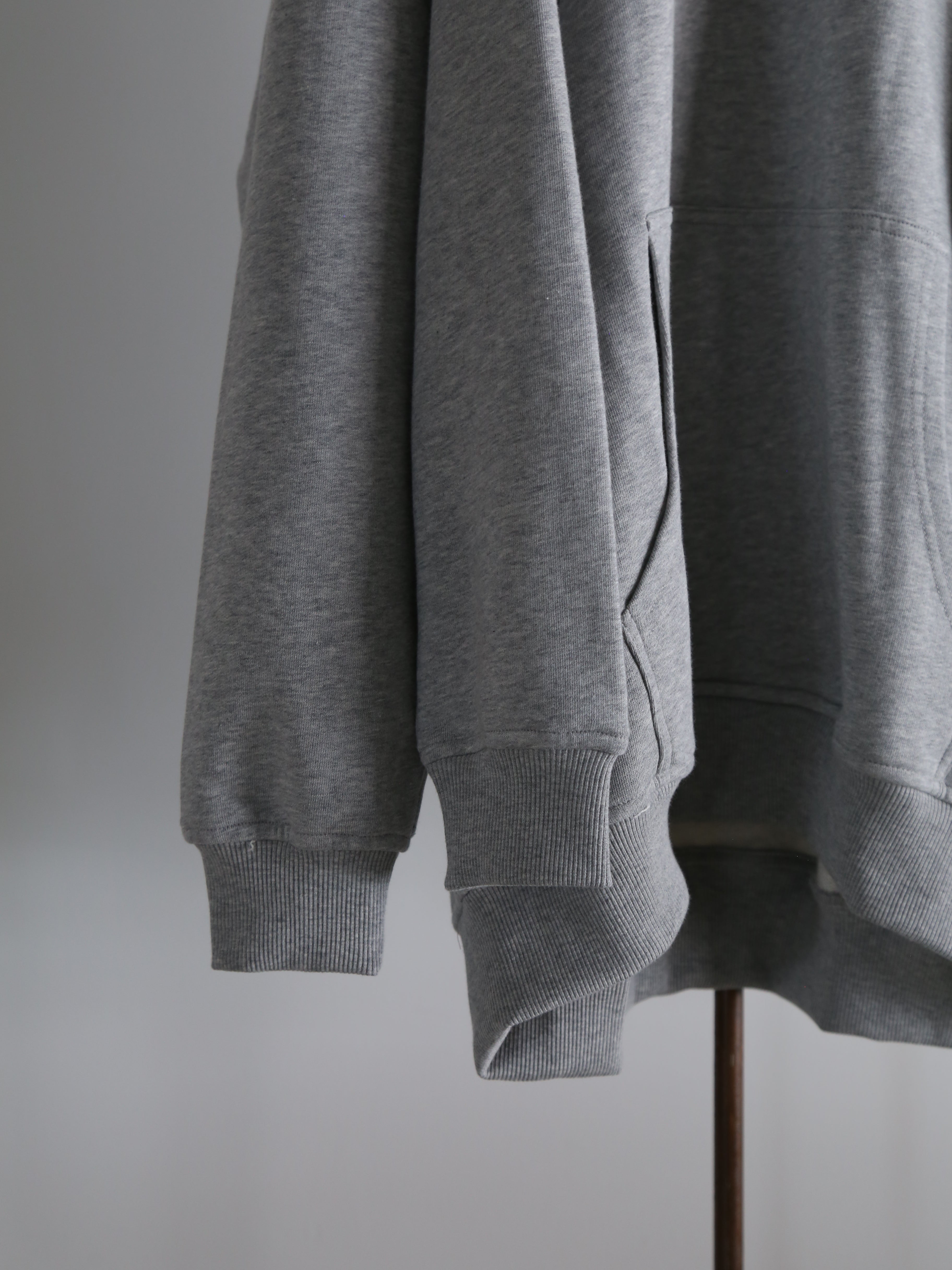COMME des GARCONS SHIRT】Quad Sleeve Hooded Sweatshirt – End on End.