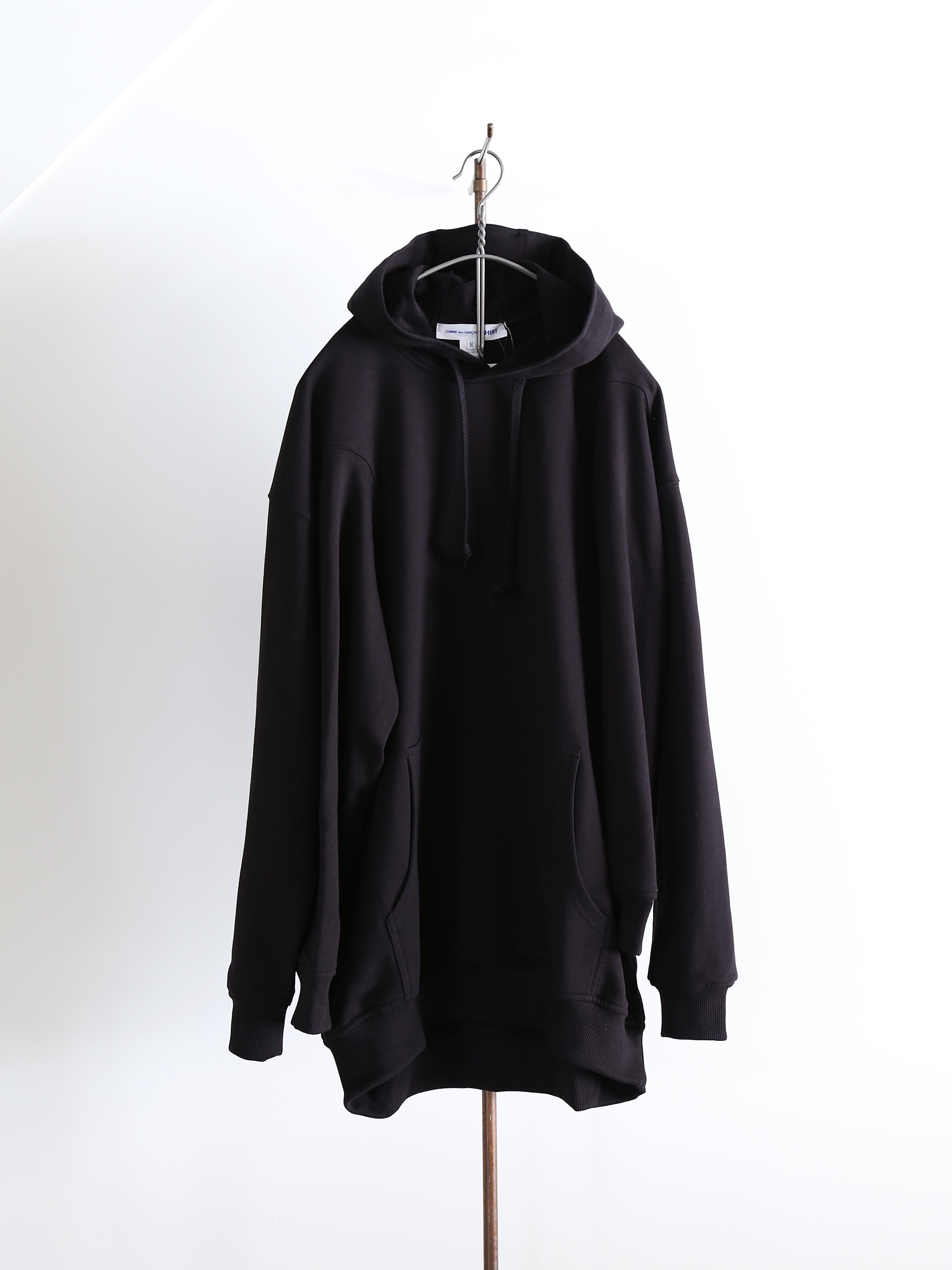COMME des GARCONS SHIRT】Quad Sleeve Hooded Sweatshirt – End on End.