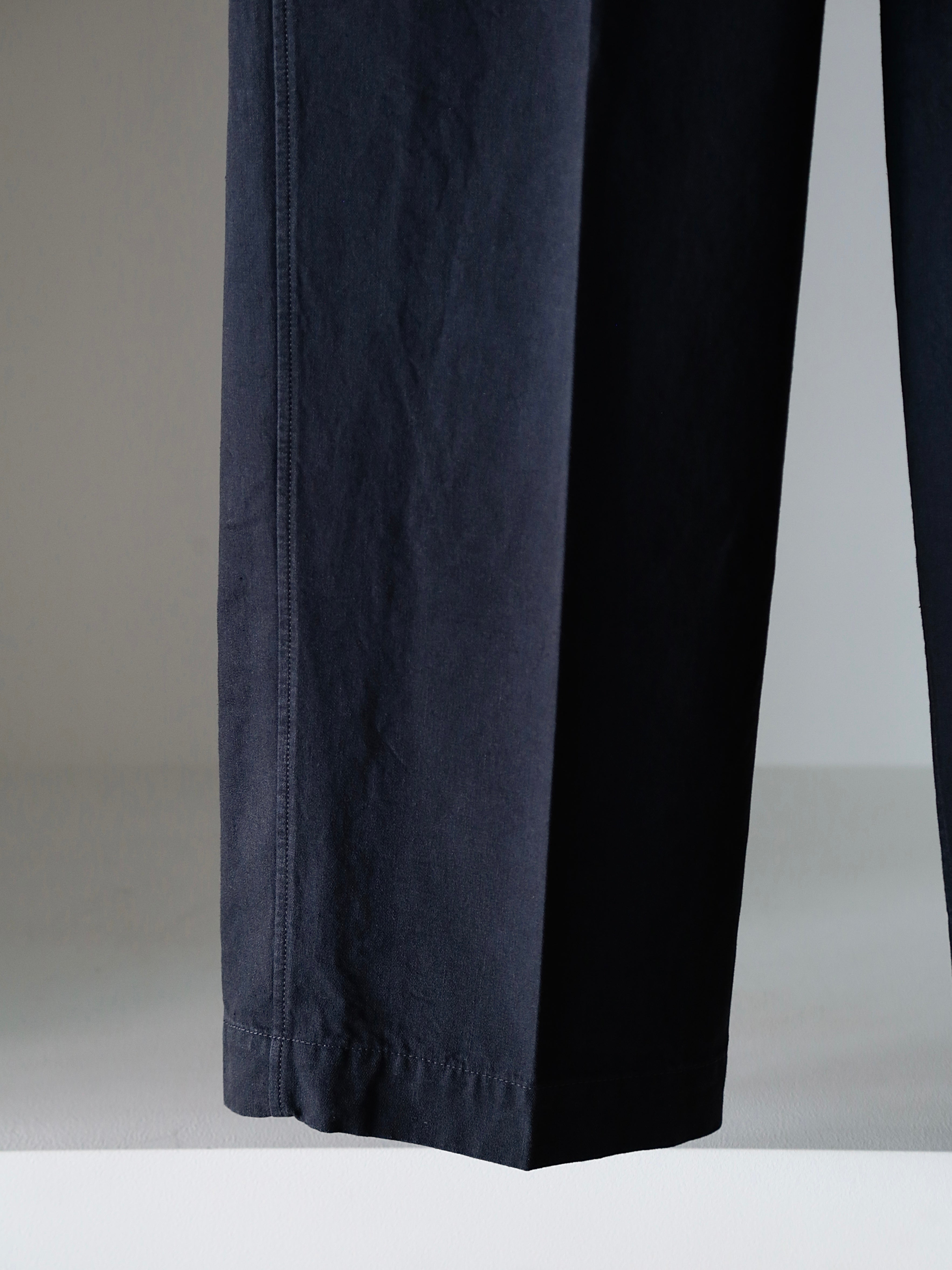 blurhms】Hard Twist Gabardine Belted Trousers (Womens) – End on End.