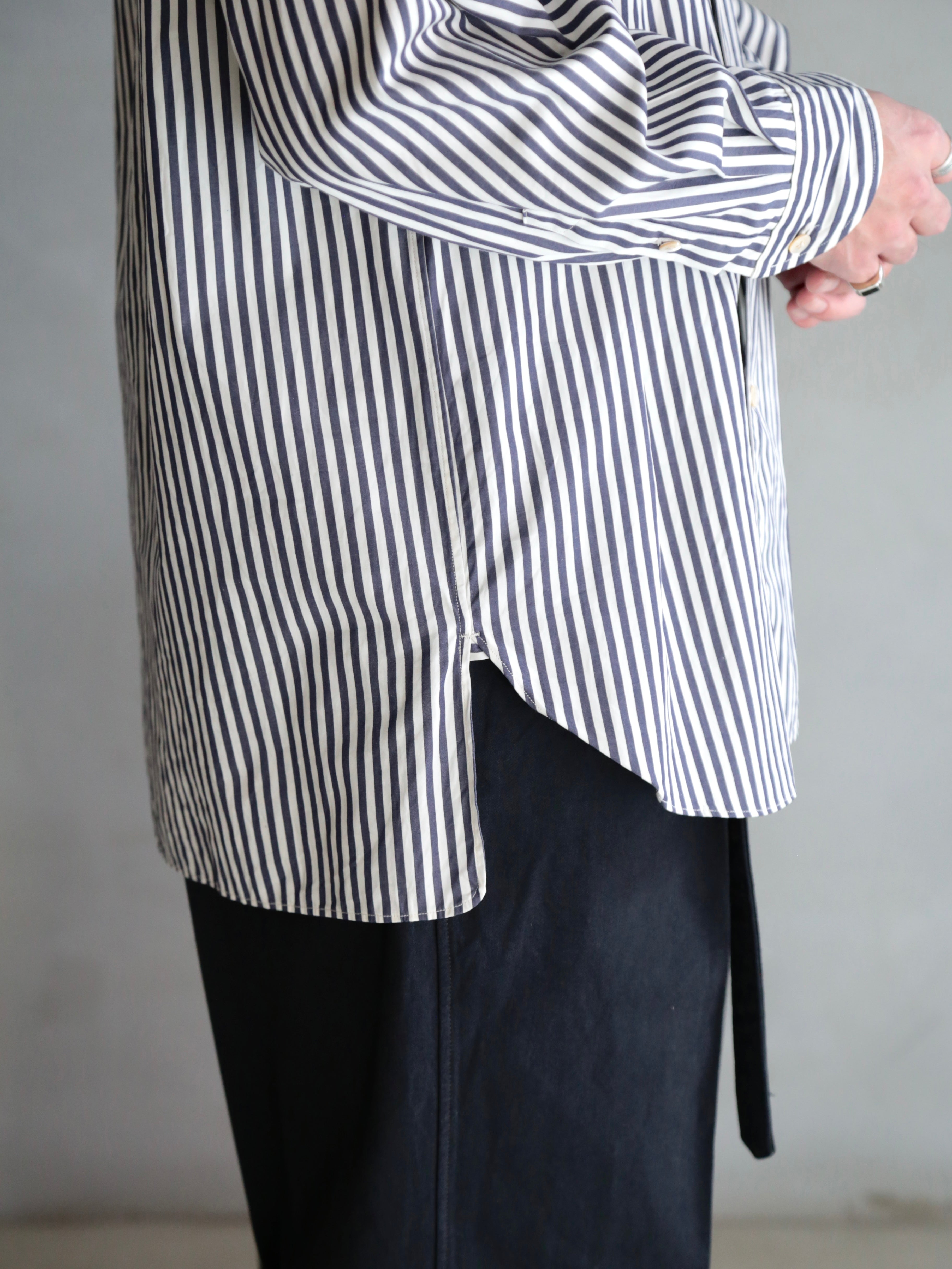 blurhms】Stripe Standing-Collar Shirt (Mens) – End on End.