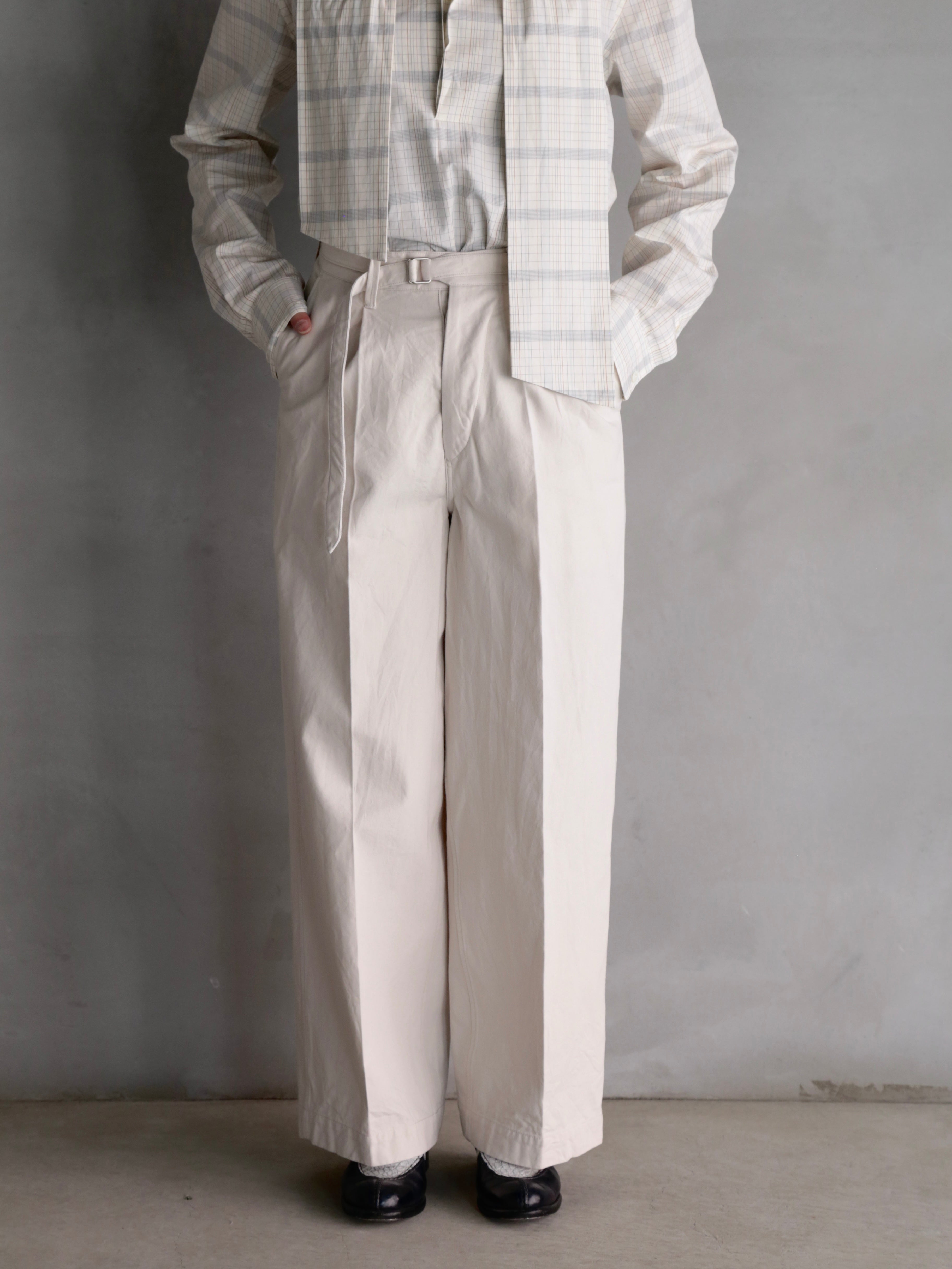 blurhms】Hard Twist Gabardine Belted Trousers (Womens) – End on End.