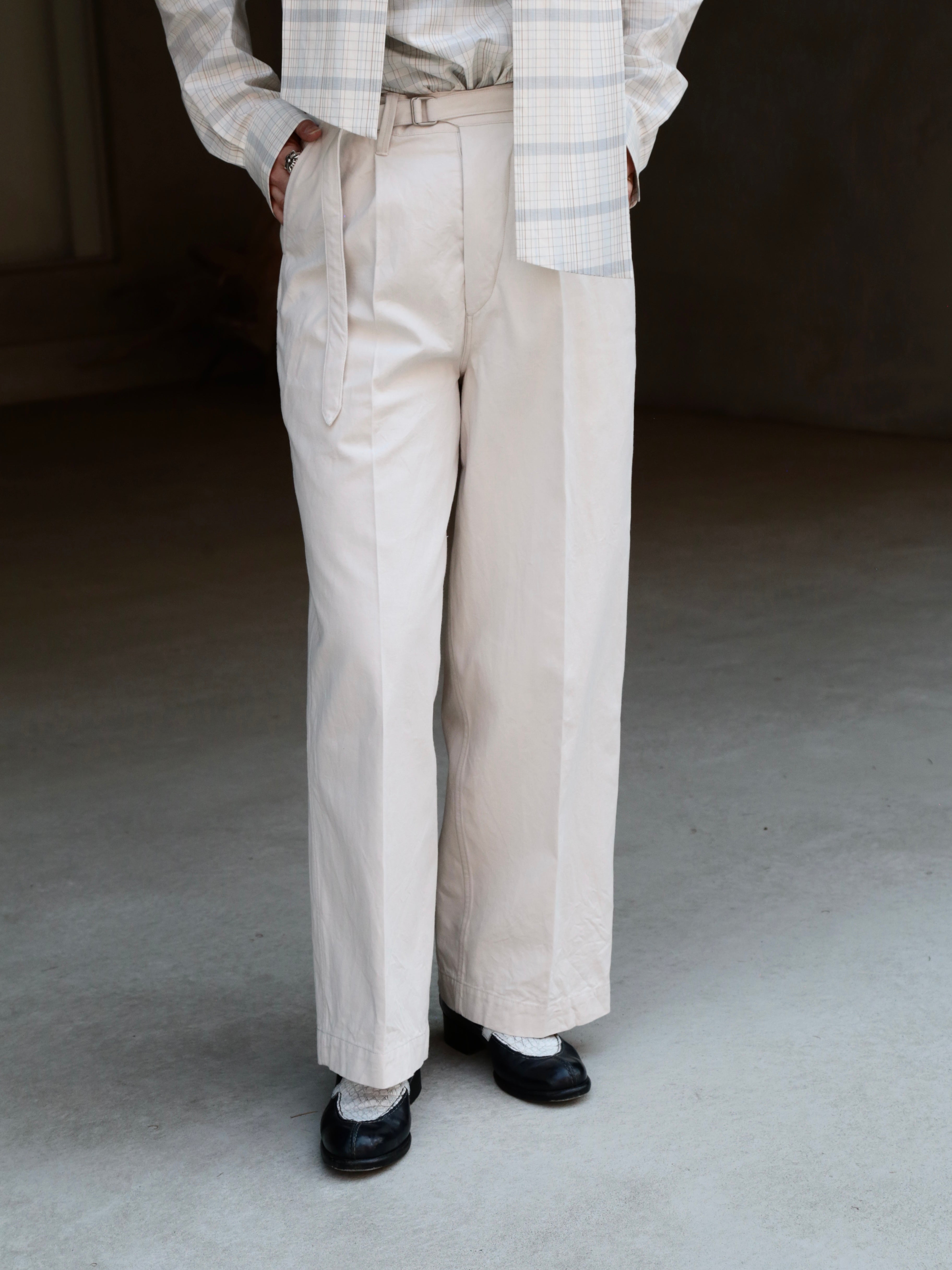 blurhms】Hard Twist Gabardine Belted Trousers (Womens) – End on End.