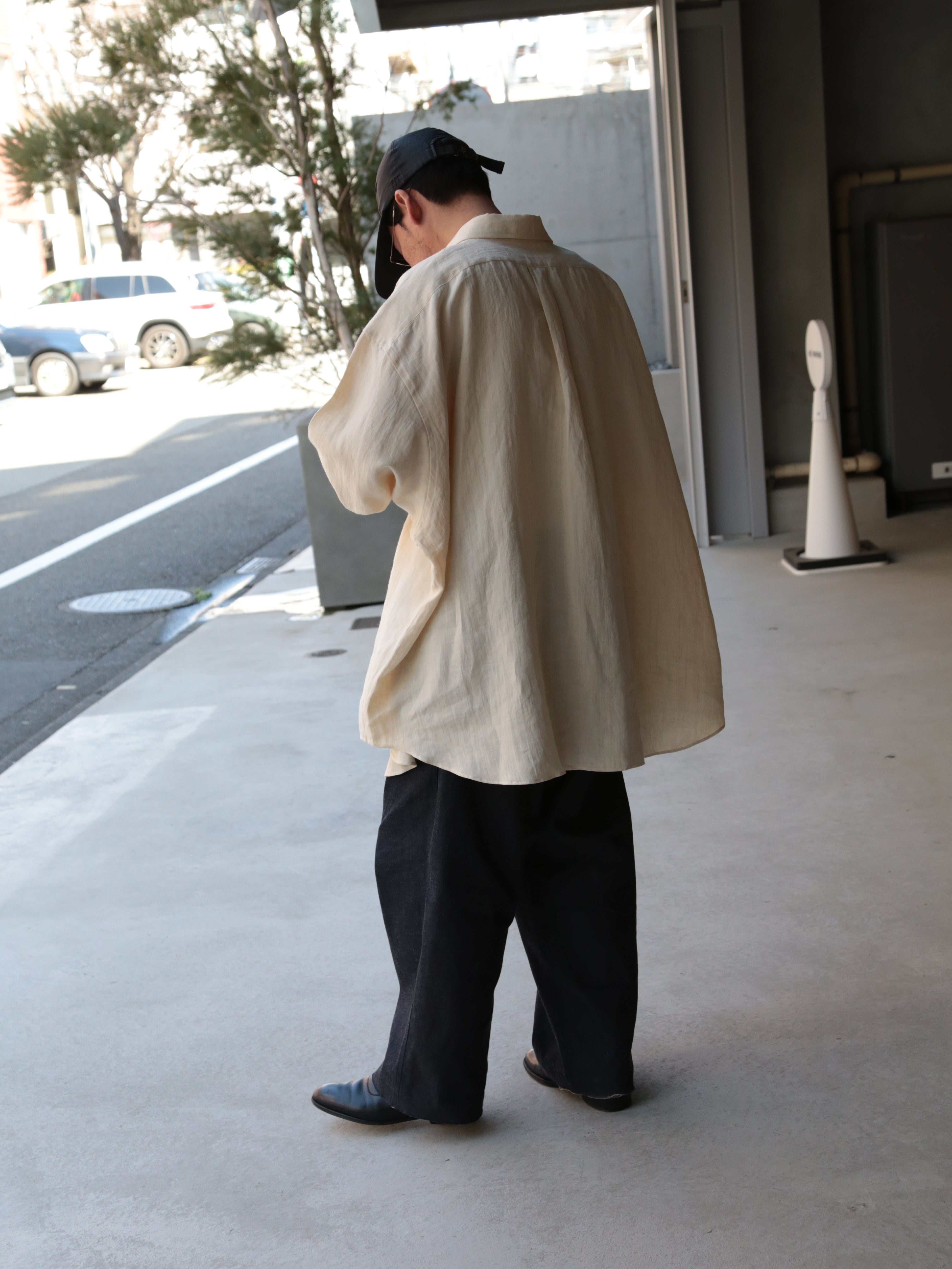 CLASS】CCGS01UNI D HEMP PLAIN WEAVE – End on End.