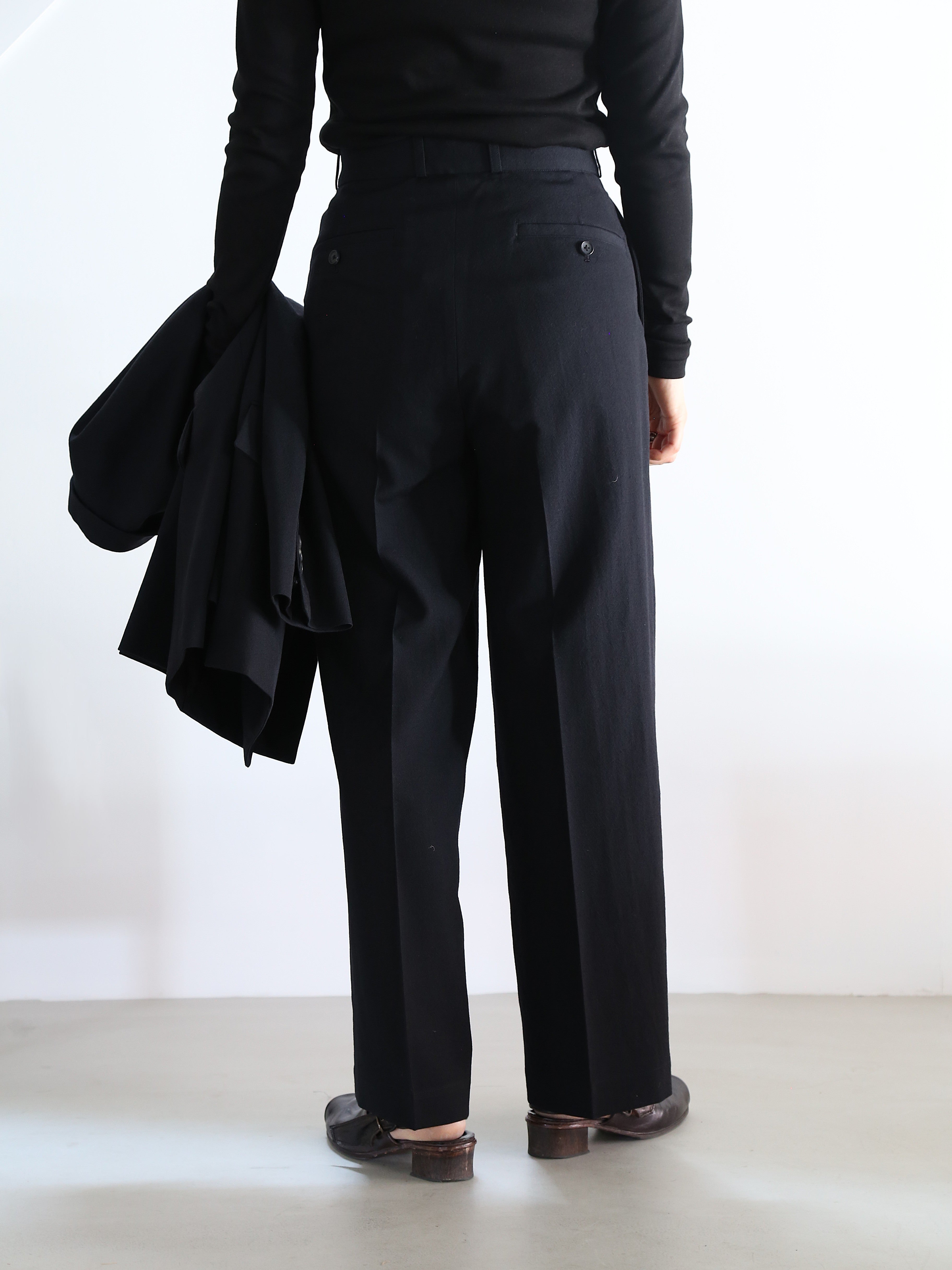 blurhms】Wool Gabardine Trousers (Womens) – End on End.
