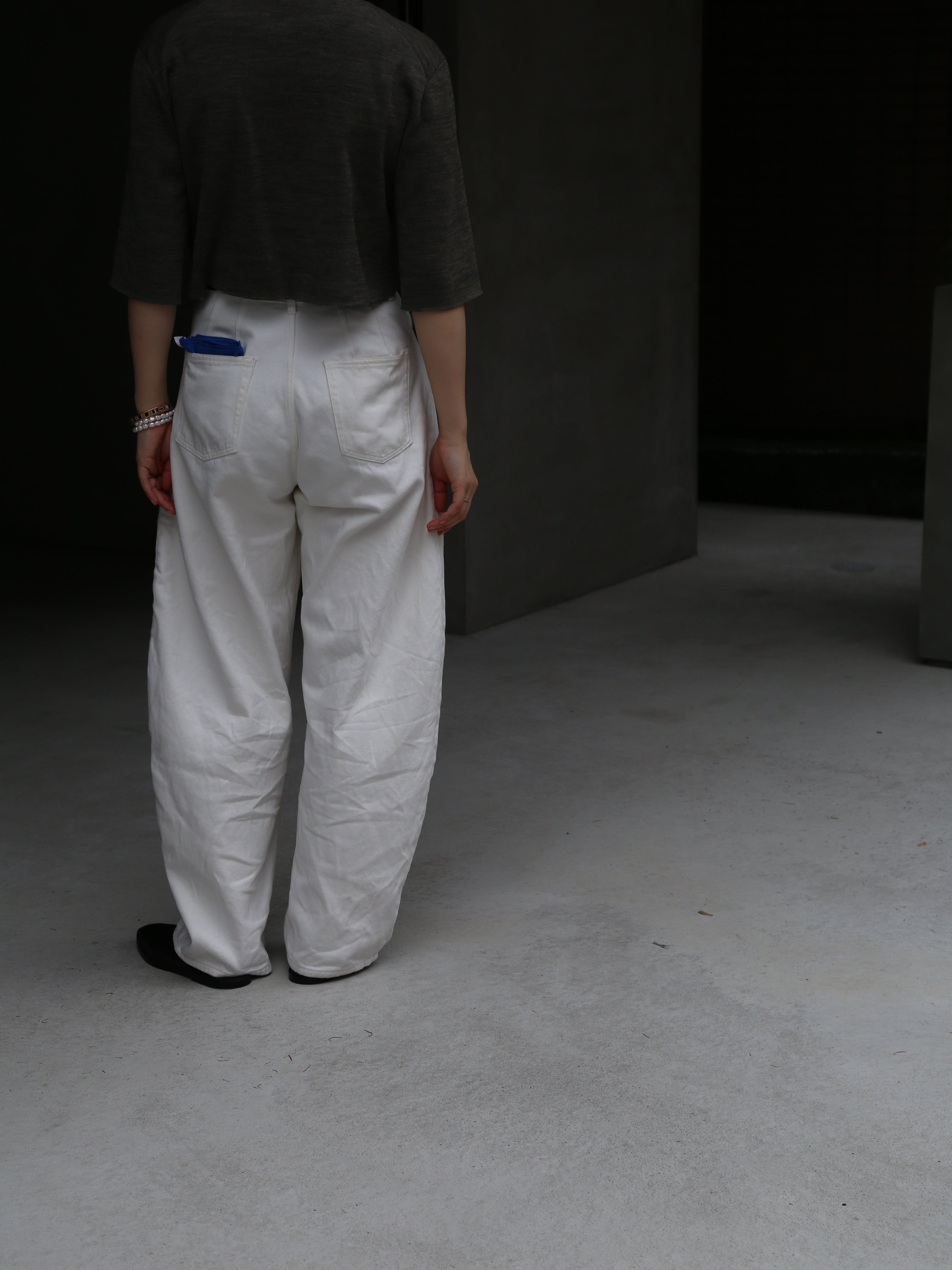 【底値】Super130's WORSTED WOOL 2-TUCK WOOL Super130's WORSTED WOOL LIGHT GABARDINE SLACKS｜TOP CHARCOAL