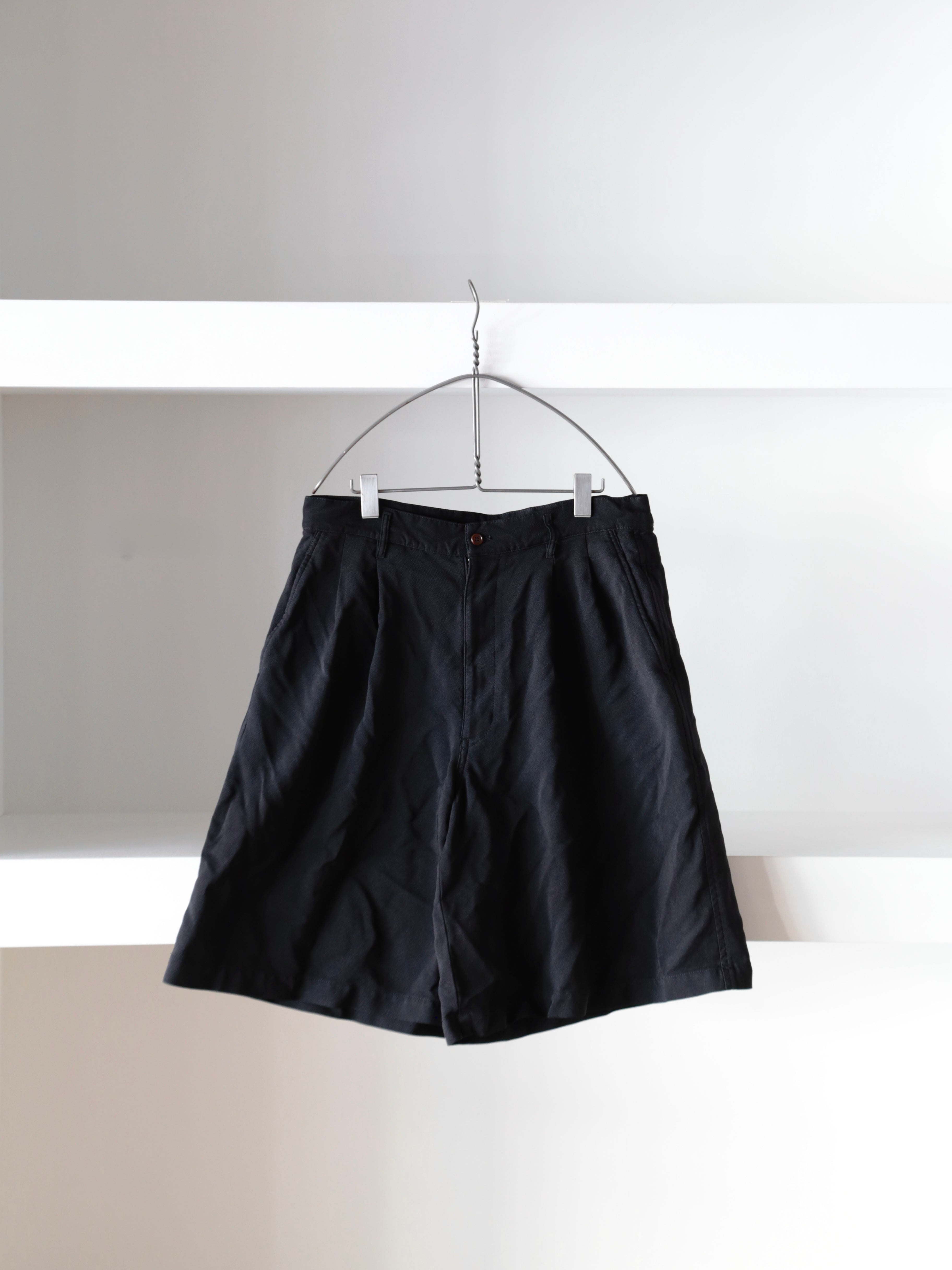COMME des GARCONS SHIRT】polyester twill garment treated Shorts