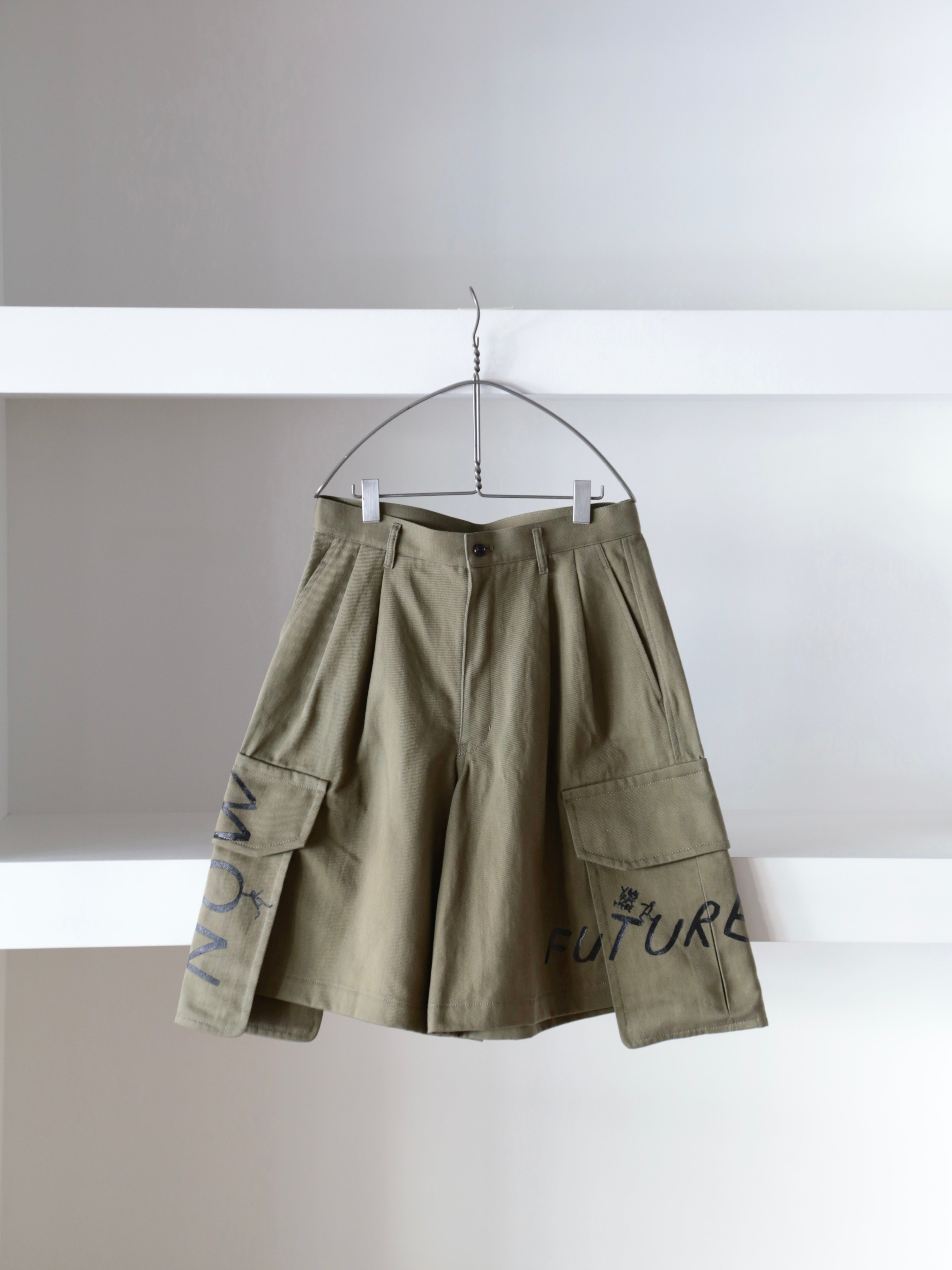 COMME des GARCONS SHIRT】cotton twill garment printed Shorts – End