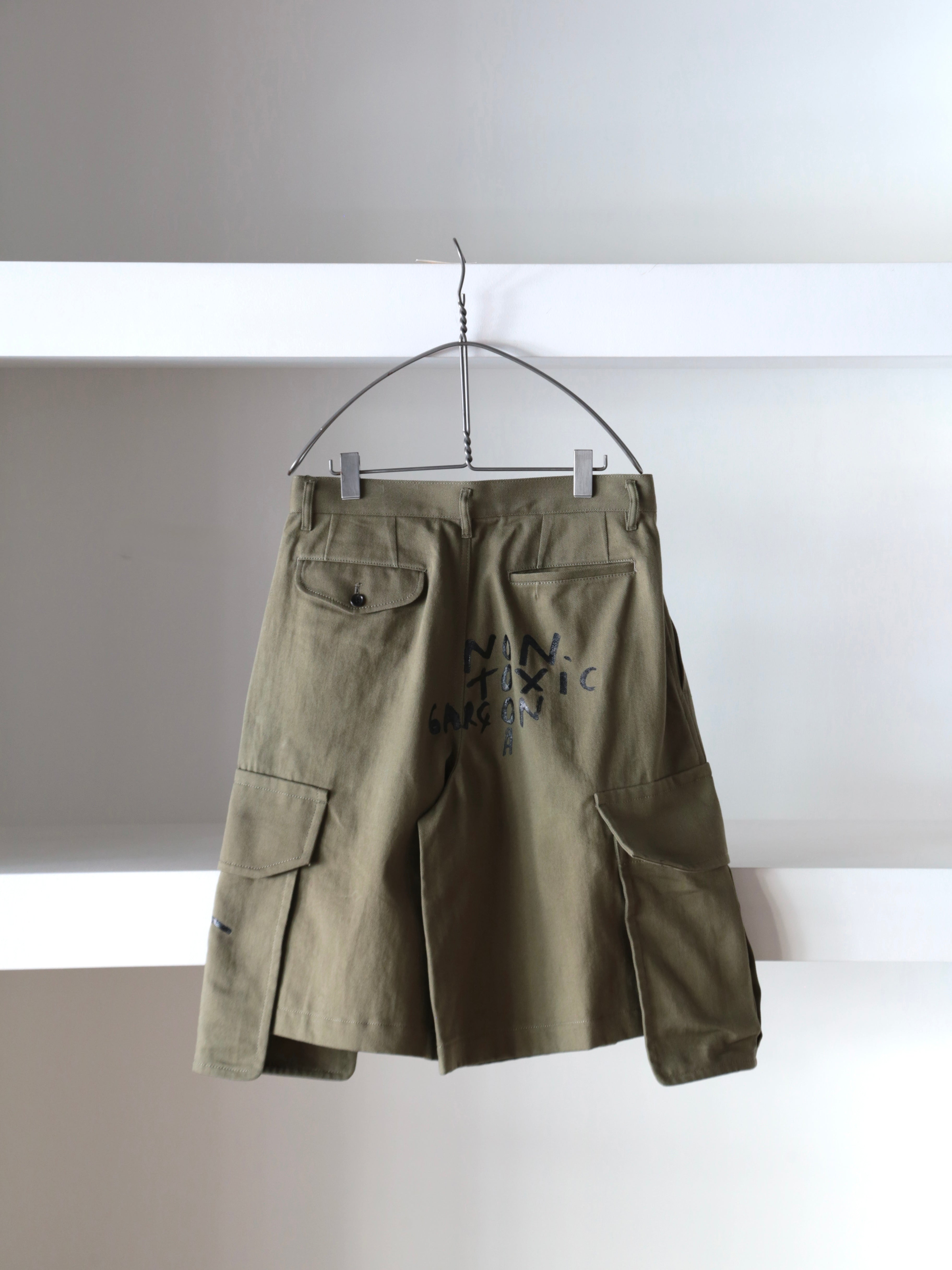 COMME des GARCONS SHIRT】cotton twill garment printed Shorts – End
