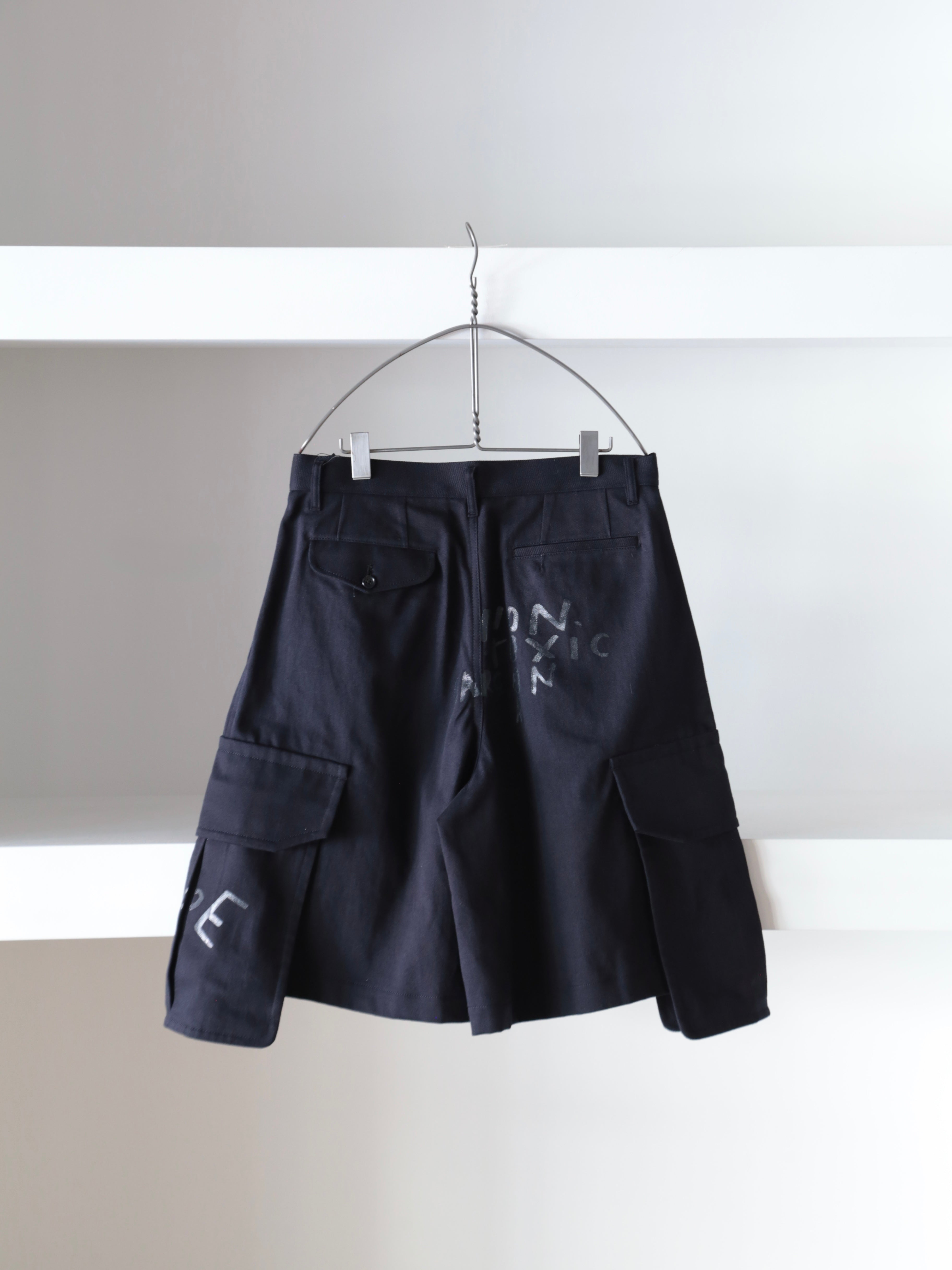 COMME des GARCONS SHIRT】cotton twill garment printed Shorts – End