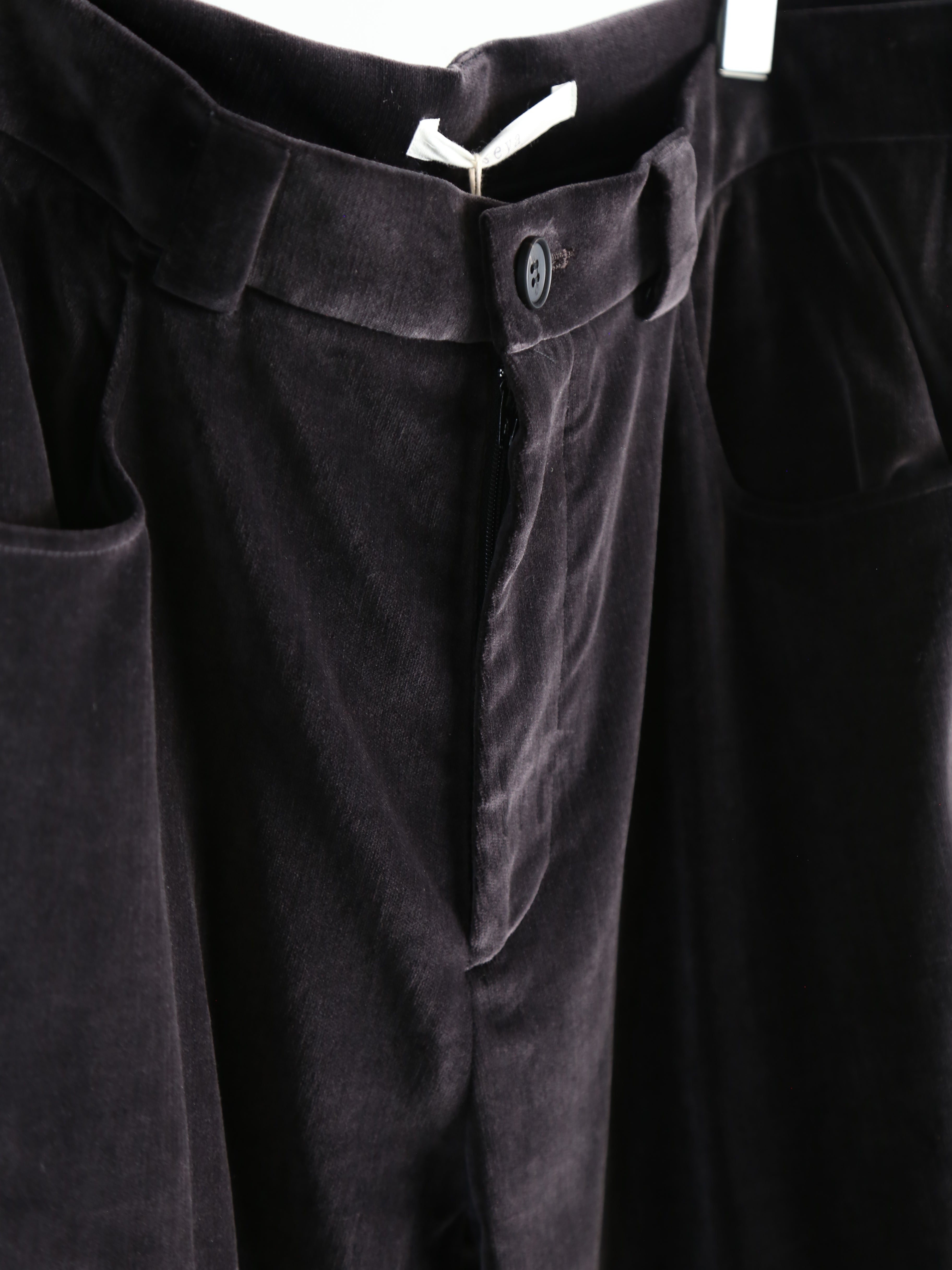 seya.】LE VILLARET PANTS – End on End.
