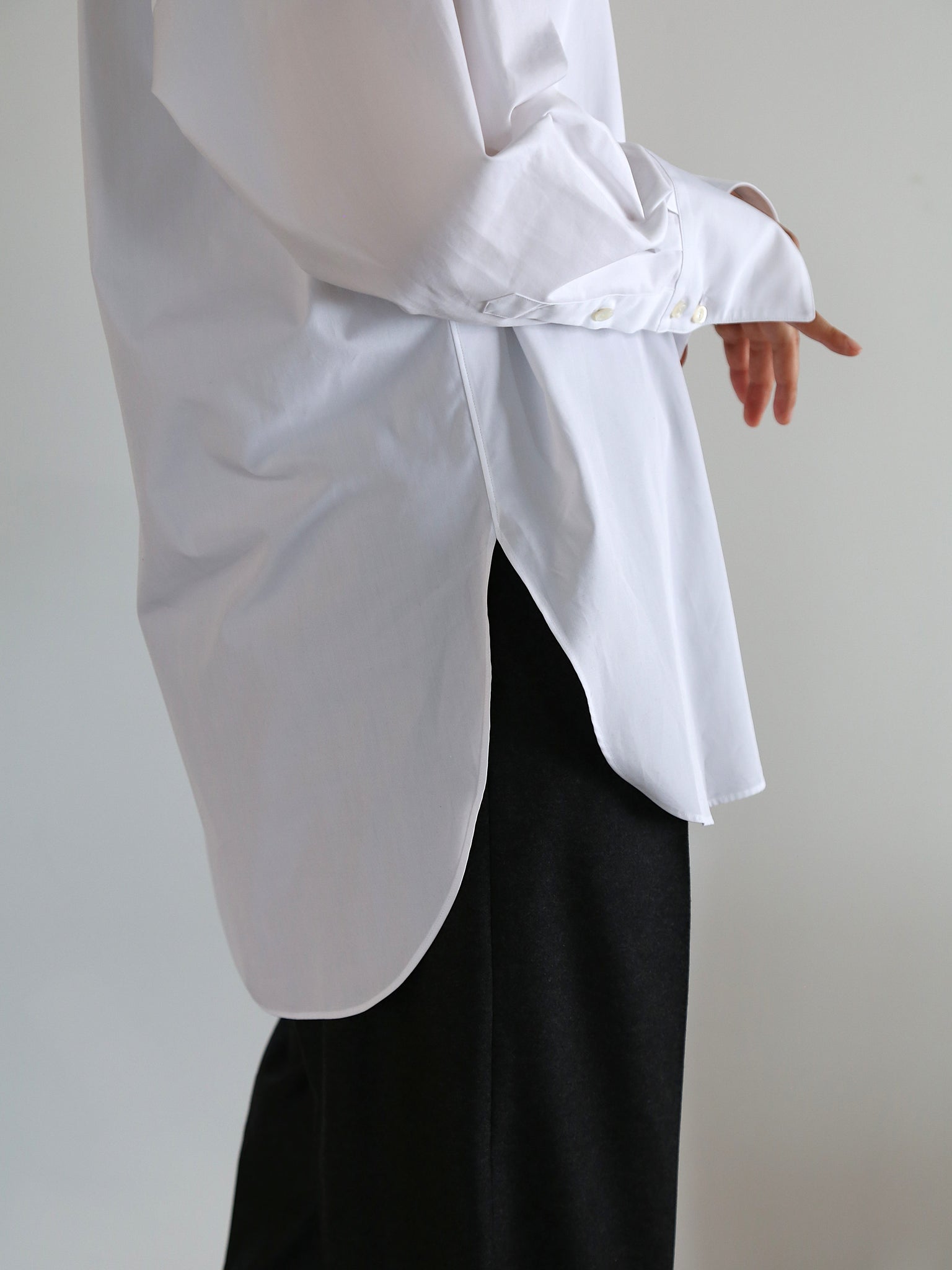 【BOWTE】BATWING SLEEVE OVER  SIZING SHIRT
