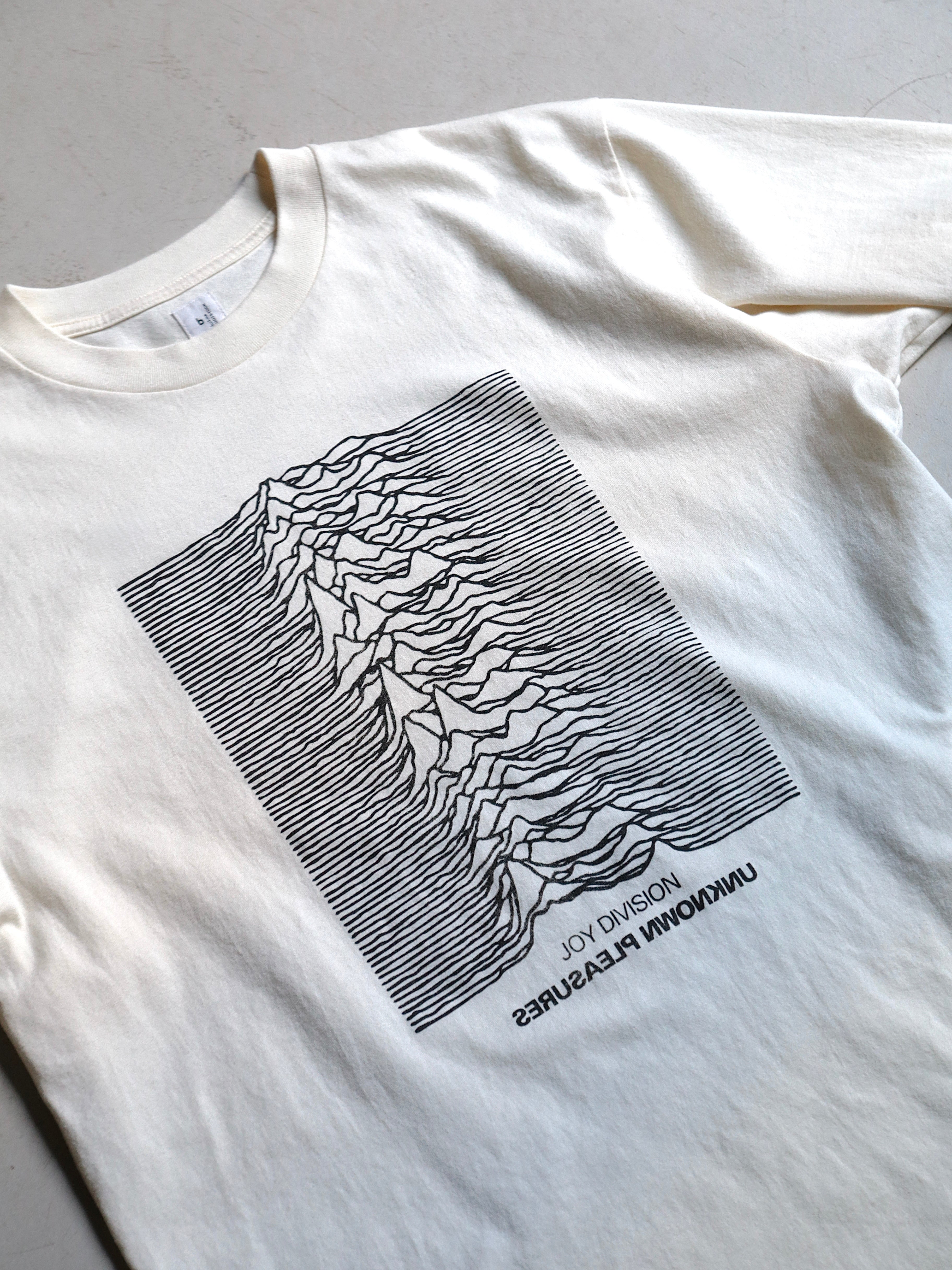 blurhmsROOTSTOCK】JD UNKNOWN PLEASURES Invert WIDE (Mens) – End on