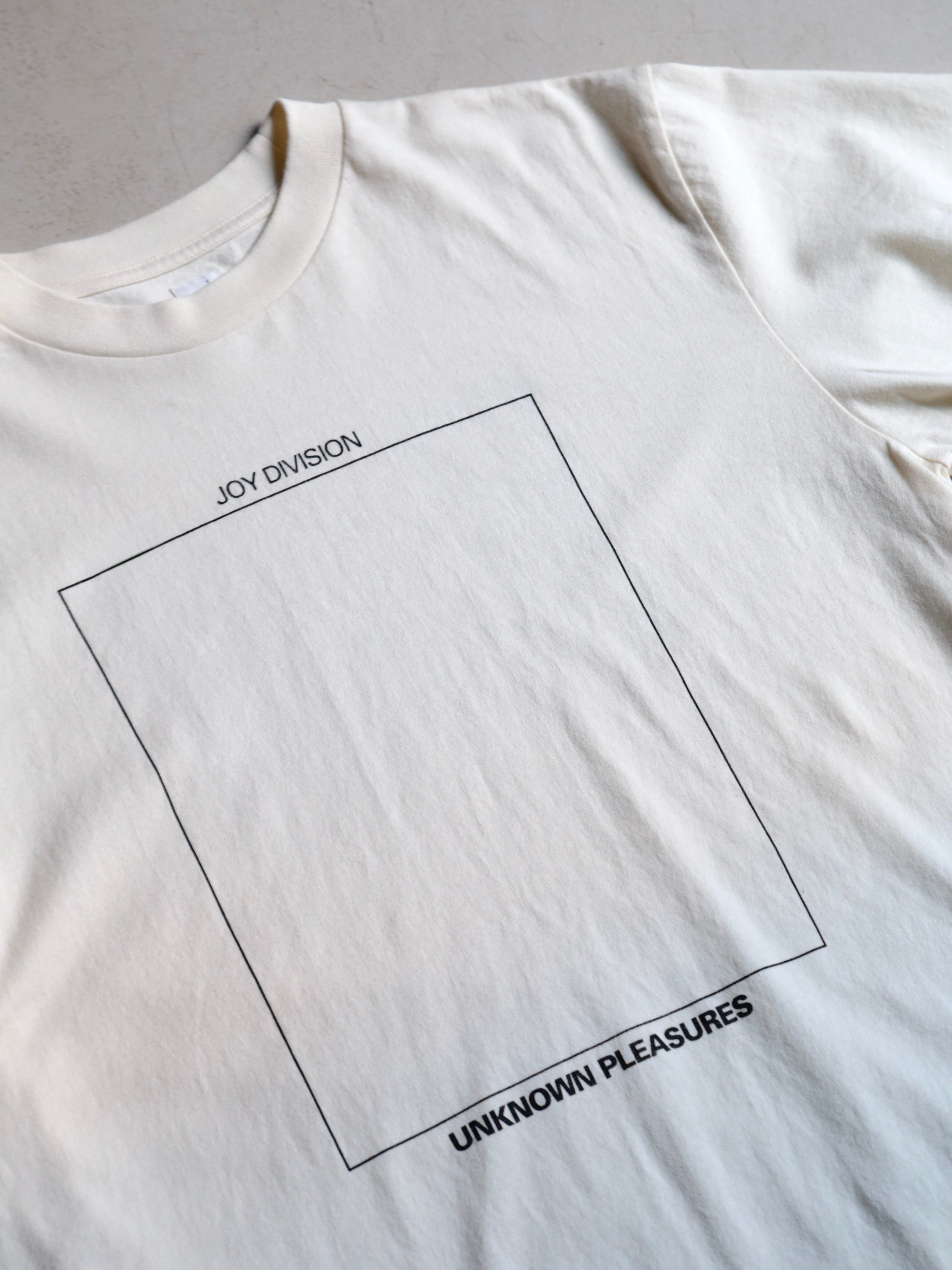 blurhmsROOTSTOCK】JD UNKNOWN PLEASURES Square WIDE (Mens) – End on