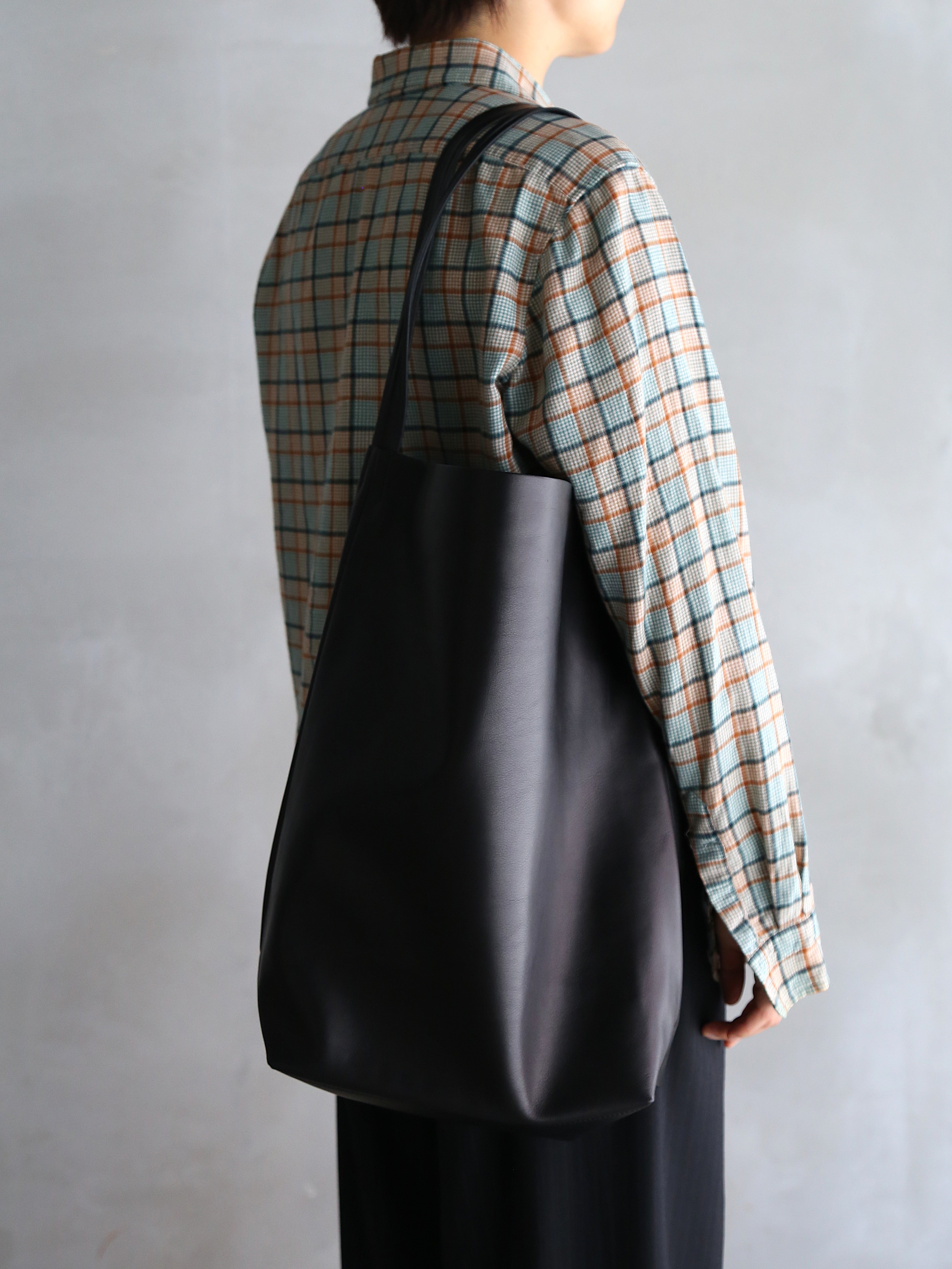 seya.】ISAAC REINA X SEYA MULTI HANDLE HOBO / LARGE – End on End.