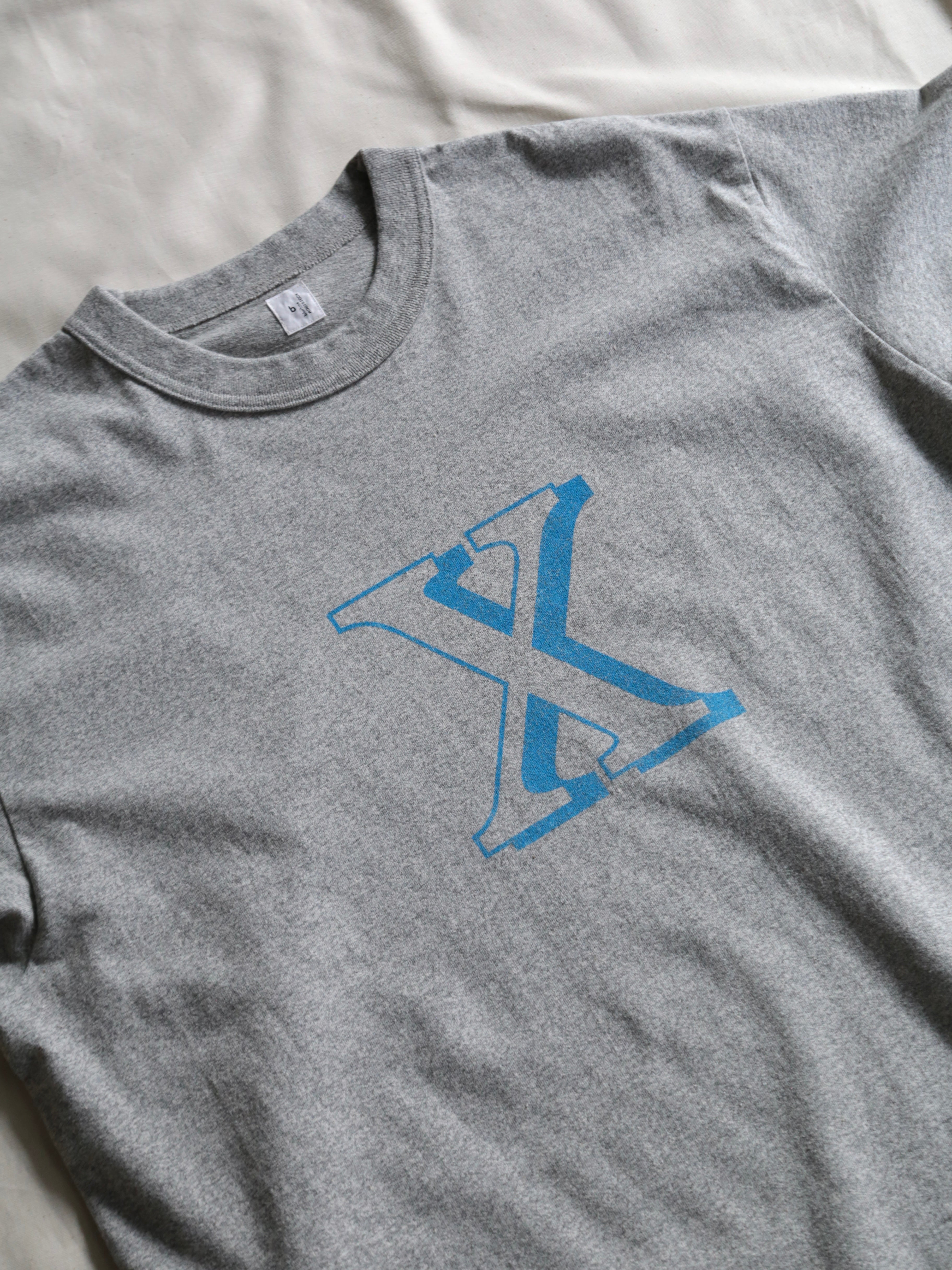 blurhmsROOTSTOCK】X-X 88/12 Print Tee WIDE (Mens) – End on End.