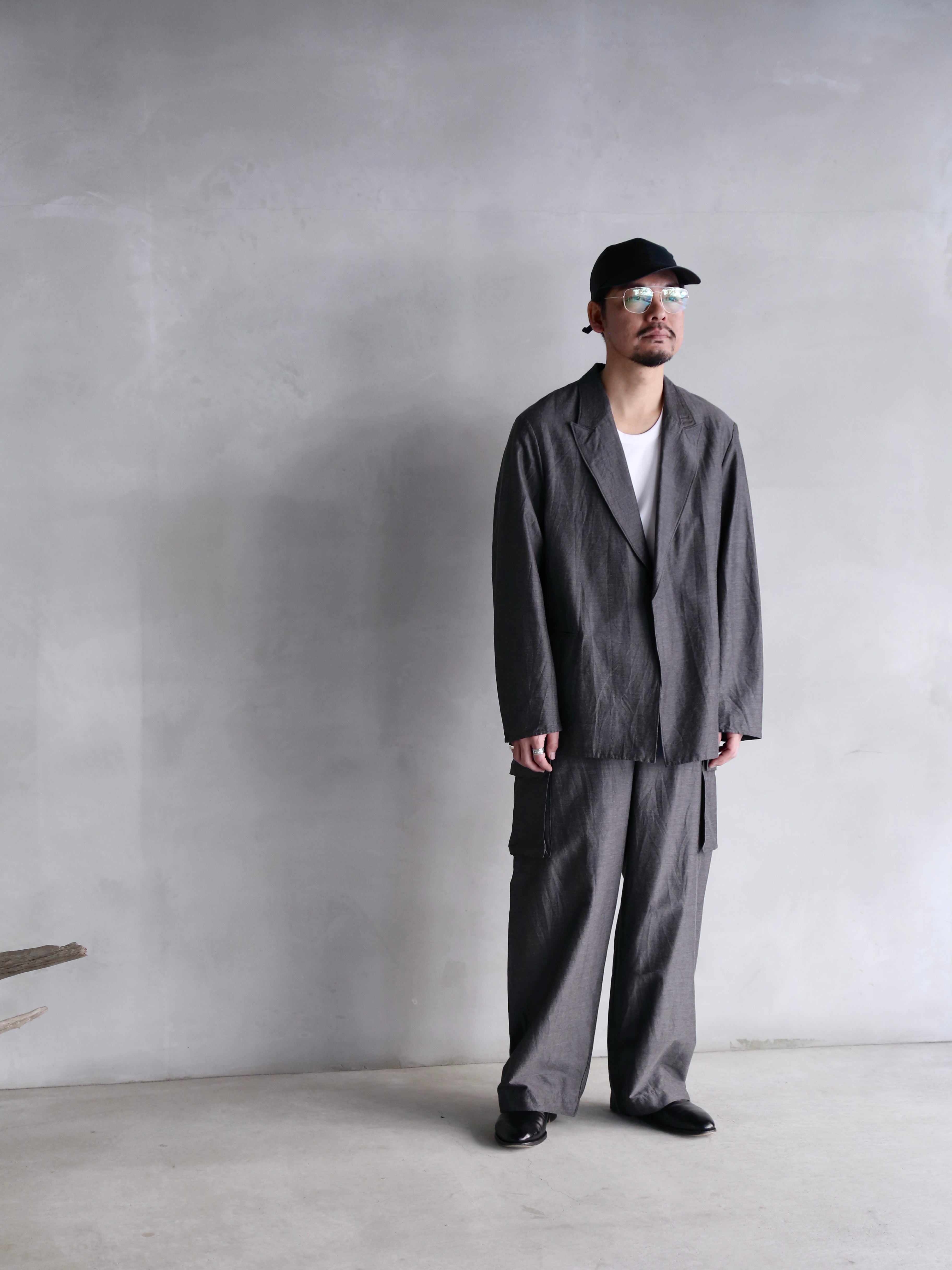 し*ろ様 BLURHMS SilkWoolTropicalCardiganJac blurhms】Silk-Wo-Co Peaked Lapel Cardigan Jacket (Mens) – End on End.