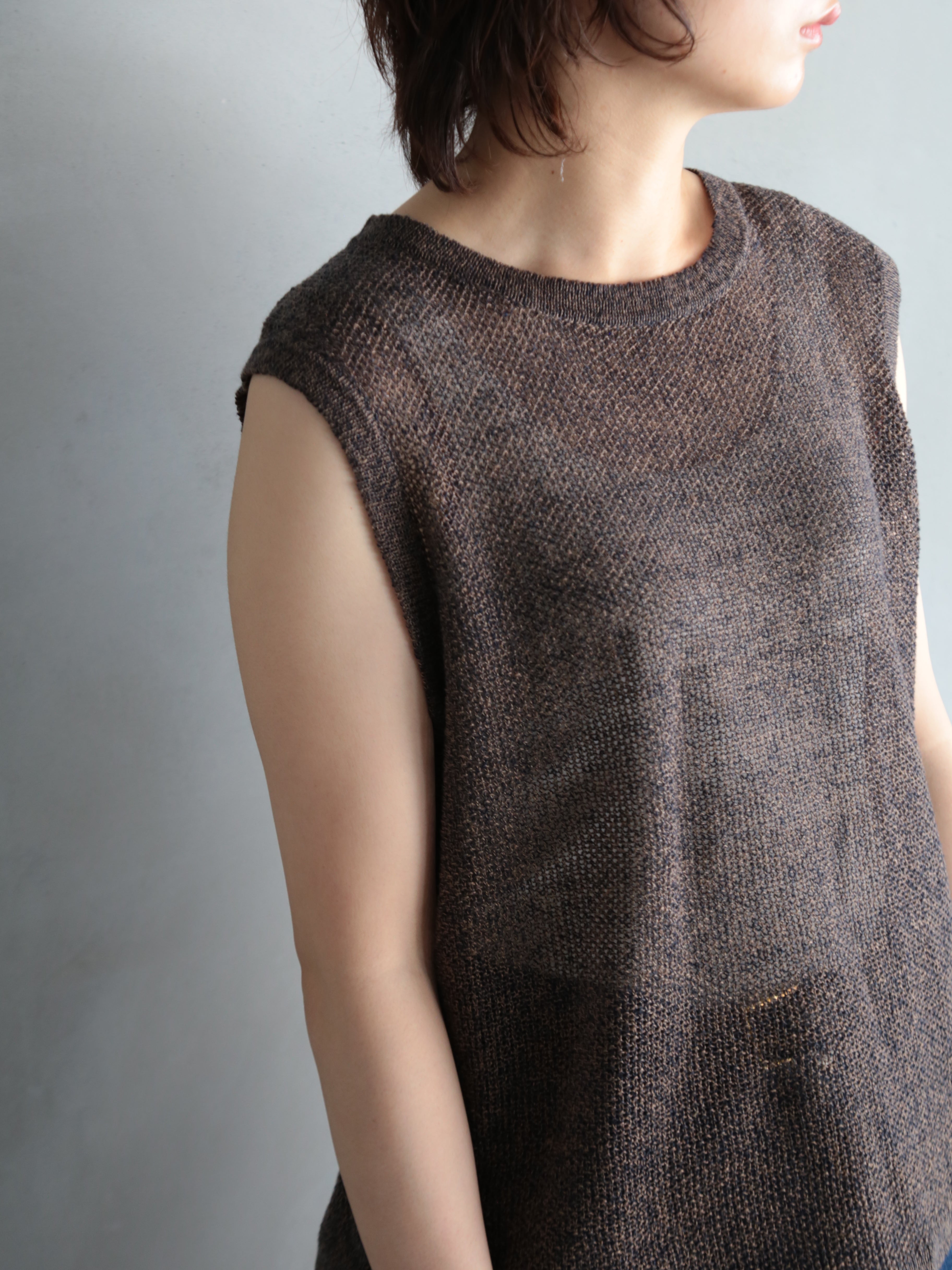 seya.】KOMOREBI VEST – End on End.