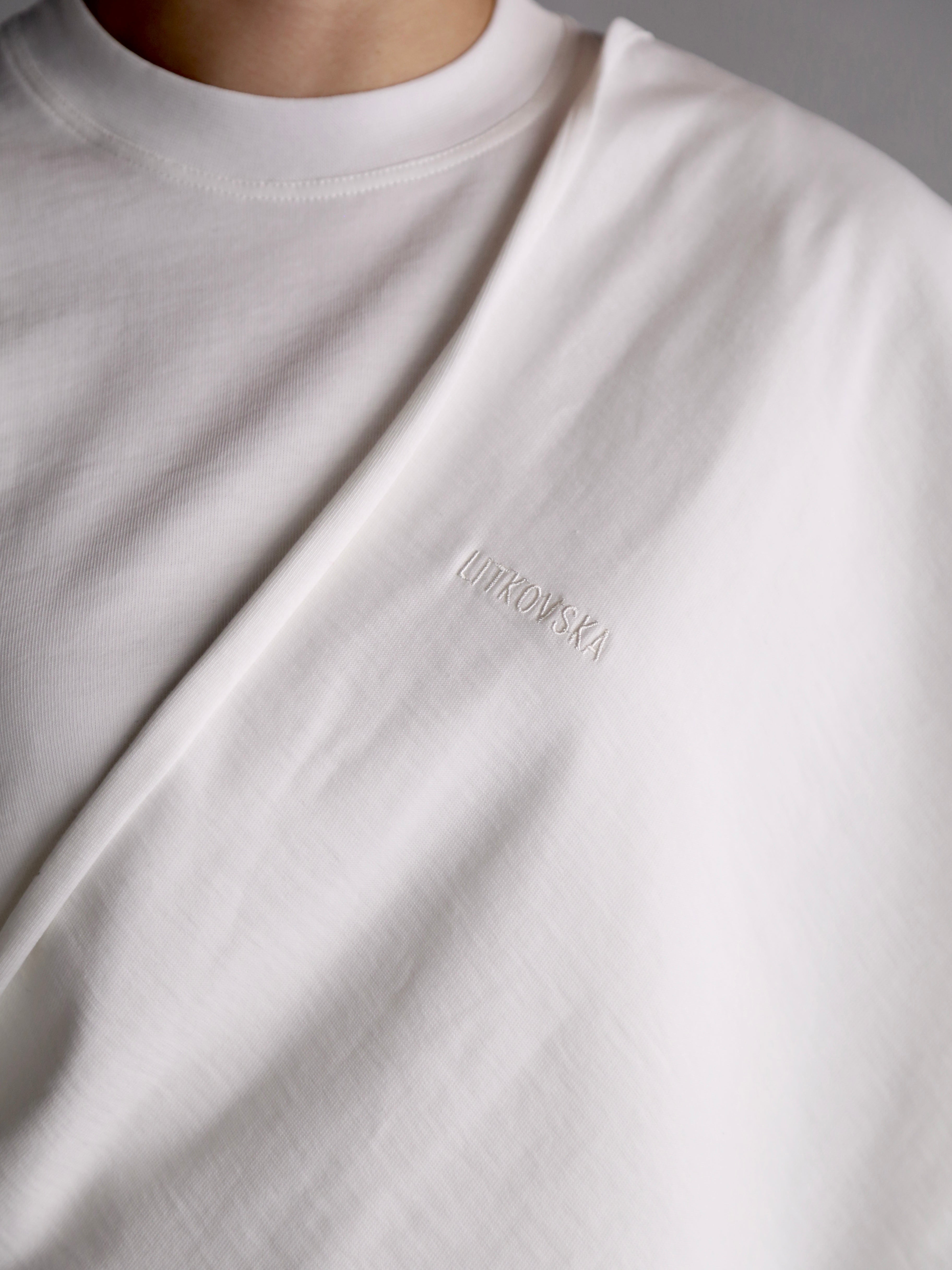 LITKOVSKA】Asymmetric Cotton Longsleeve – End on End.